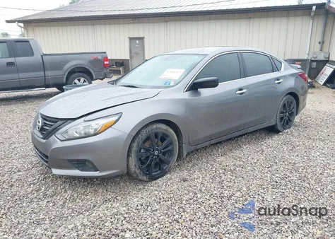 2018 Nissan Altima 2.5 Sr z USA, uszkodzony, nr VIN 1N4AL3AP6JC277329